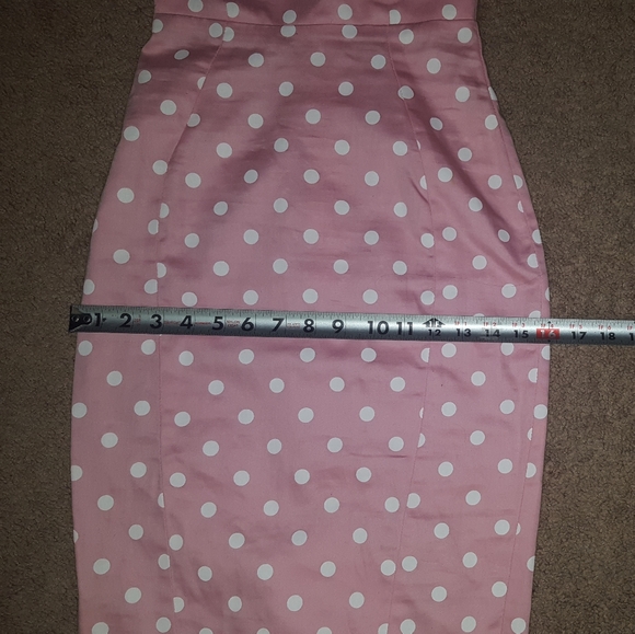 Deadly dames pink and white dress - Picture 9 of 10